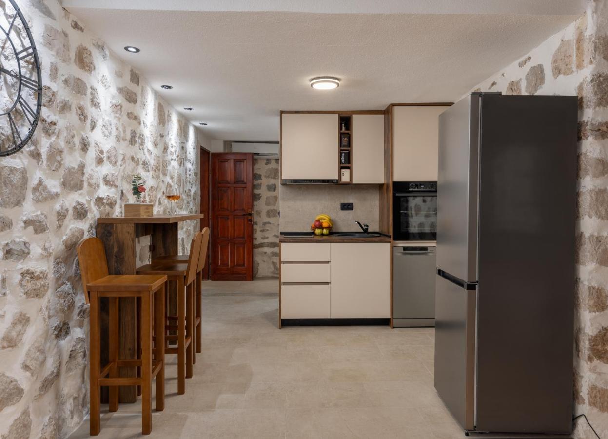 Quince&Sparkle Apartments Old Town Kotor Exterior photo